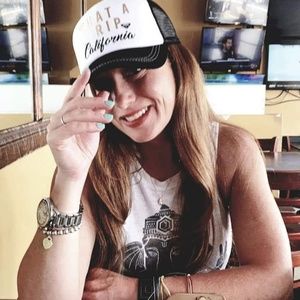 Meet your Posher, Linda